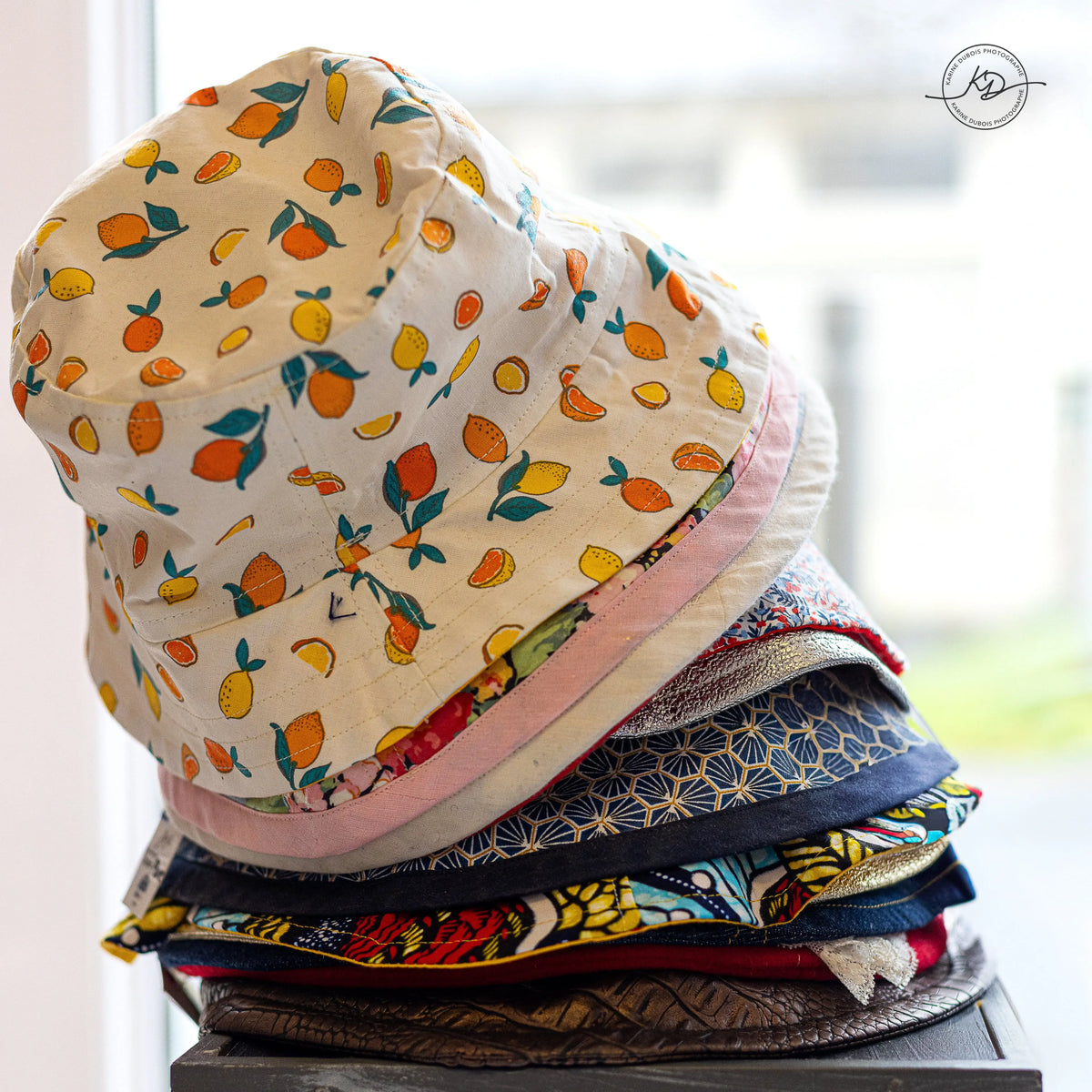 Chapeaux