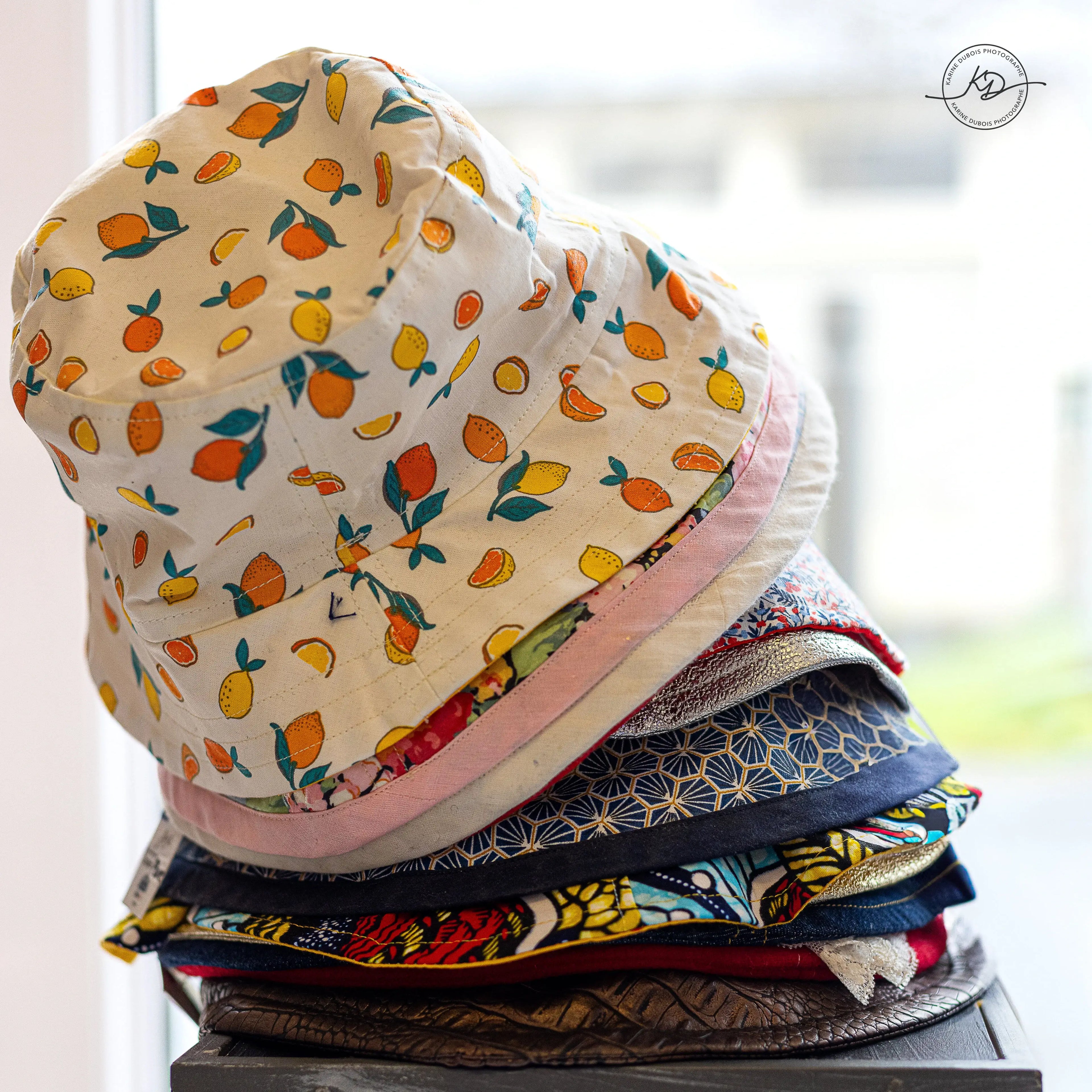 Chapeaux