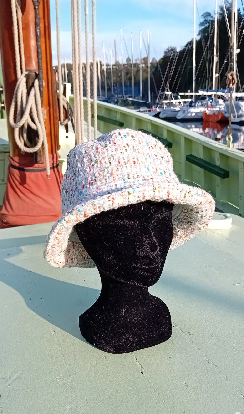 Bob en tweed moucheté multicolore fait main en France