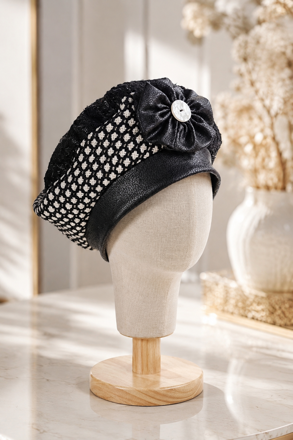 Béret noir et blanc Nachel