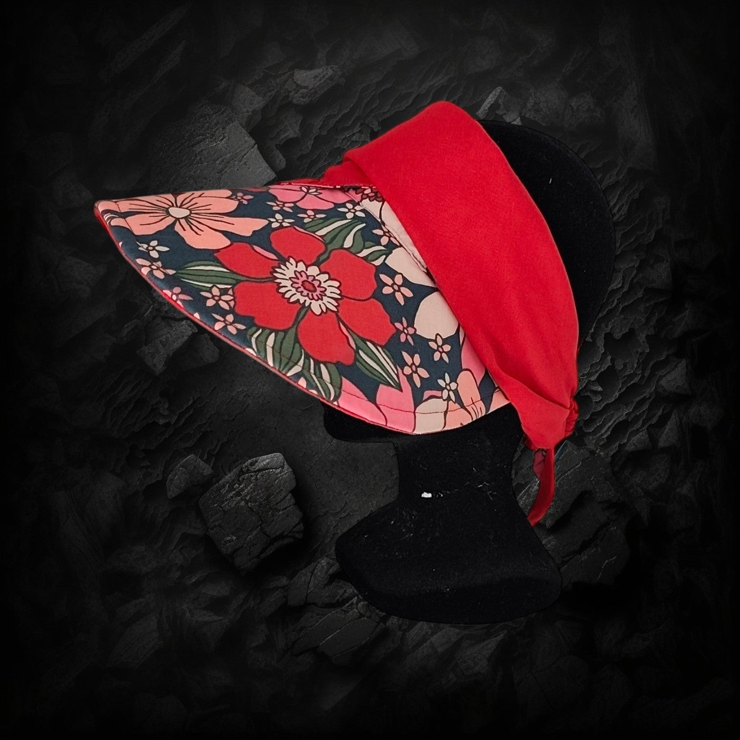 Visière jolies fleurs rouge